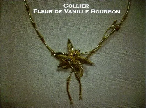 COLLIER FLEUR DE VANILLE BOURBON