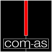 COM. AS