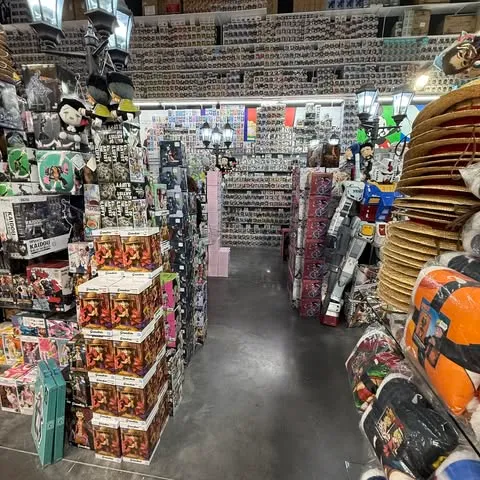 MANGARAK PARIS