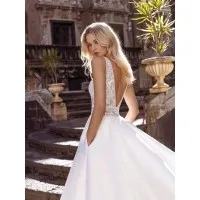 LES MARIEES DE LAURANE