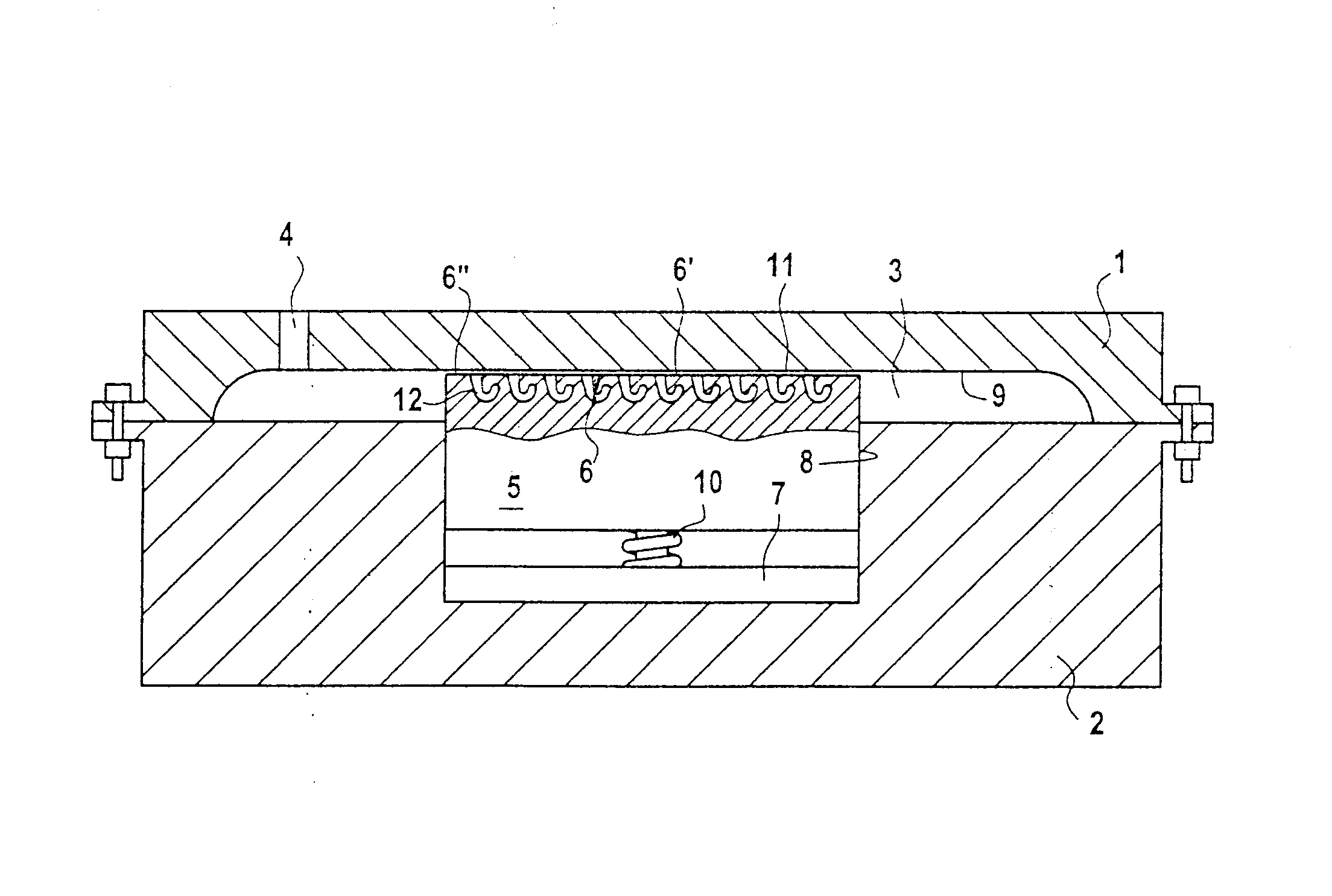 Dispositif formant moule pour fabriquer un objet moule comportant un champ de crochets