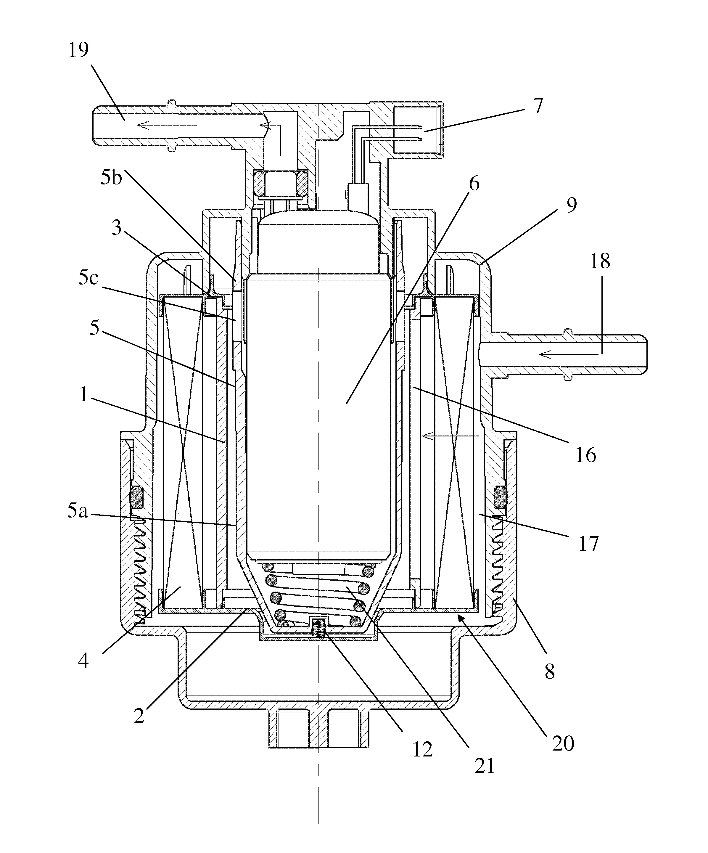 Filtre a carburant et cartouche filtrante permettant l'evacuation de charges electrostatiques.