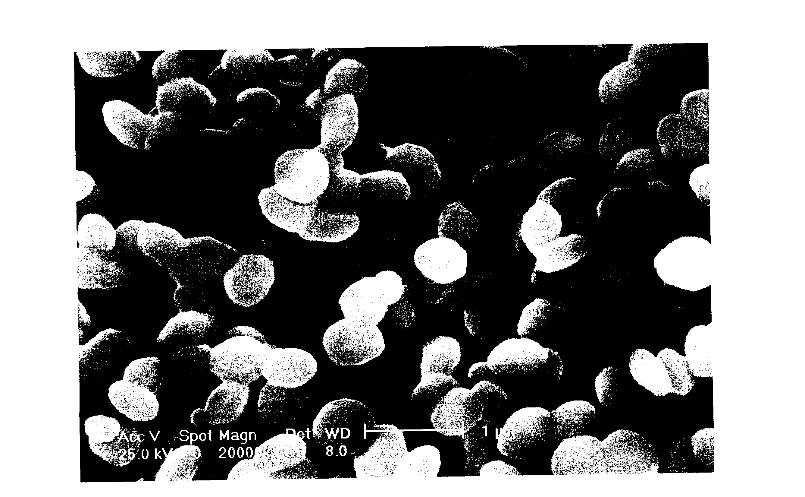 Alumine, luminophores et composes mixtes ainsi que procedes de preparation associes