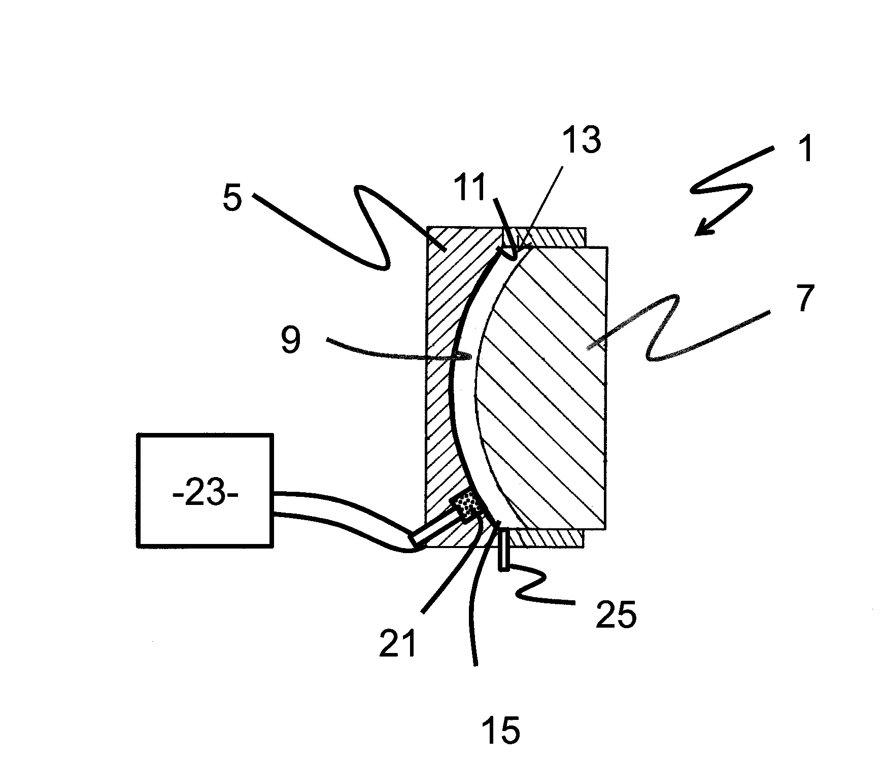 Procede de realisation d'un ecran de vision a insert surmoule par injection