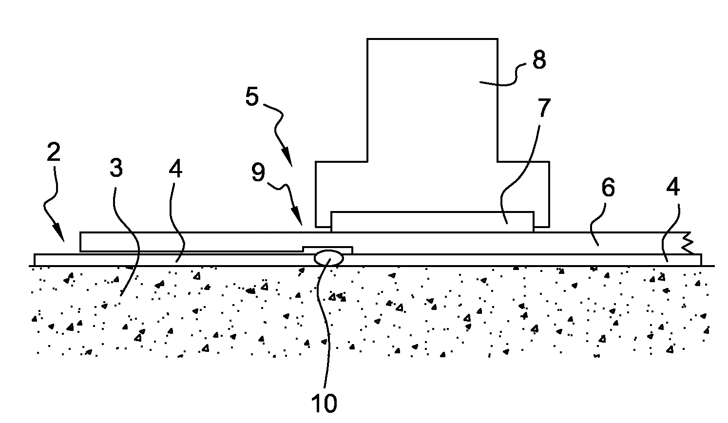 Ensemble de protection d'un liner d'une piscine d'entreposage et/ou de stockage ou de refroidissement d'assemblages combustibles ou de dechets irradiants stockes dans un ratelier de stockage