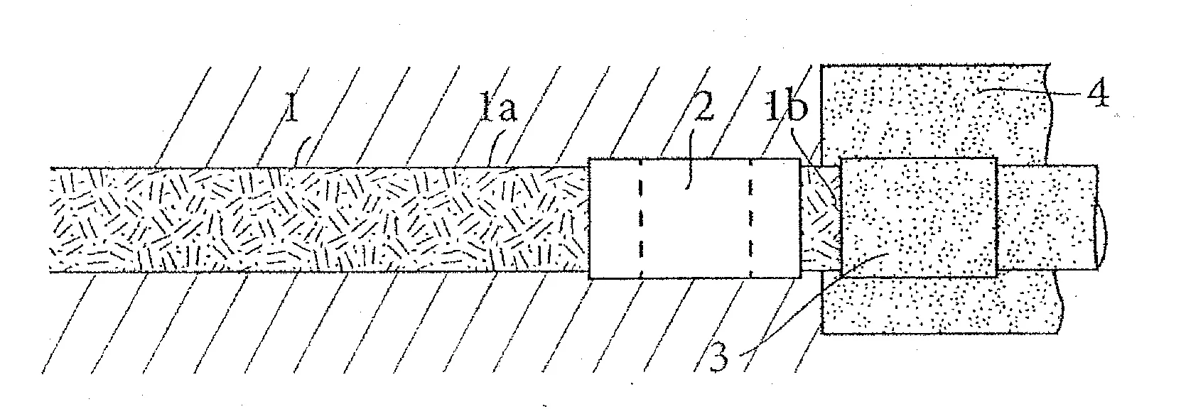 Tresse metallique pour la mise a la terre d'un ecran d'un cable electrique