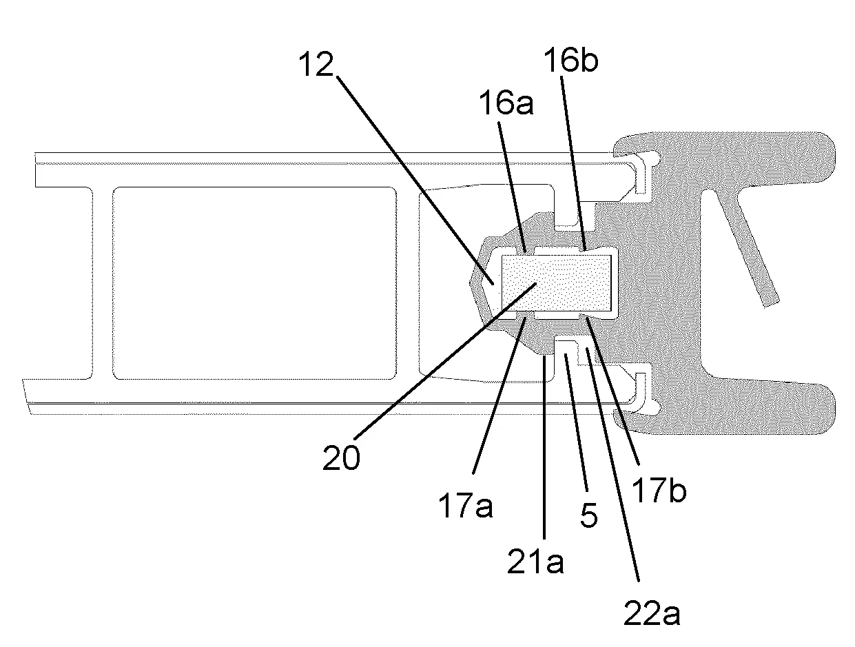 Systeme d'etancheite pour un ouvrant comportant un profile recevant un joint d'etancheite verrouille par une cle coulissante