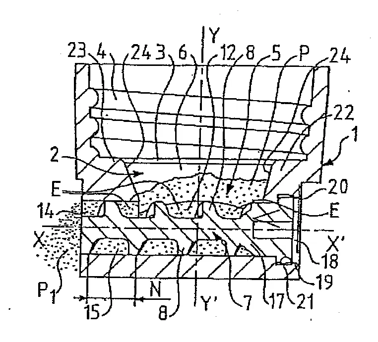 Doseur de poudre a tremie et vis de dosage