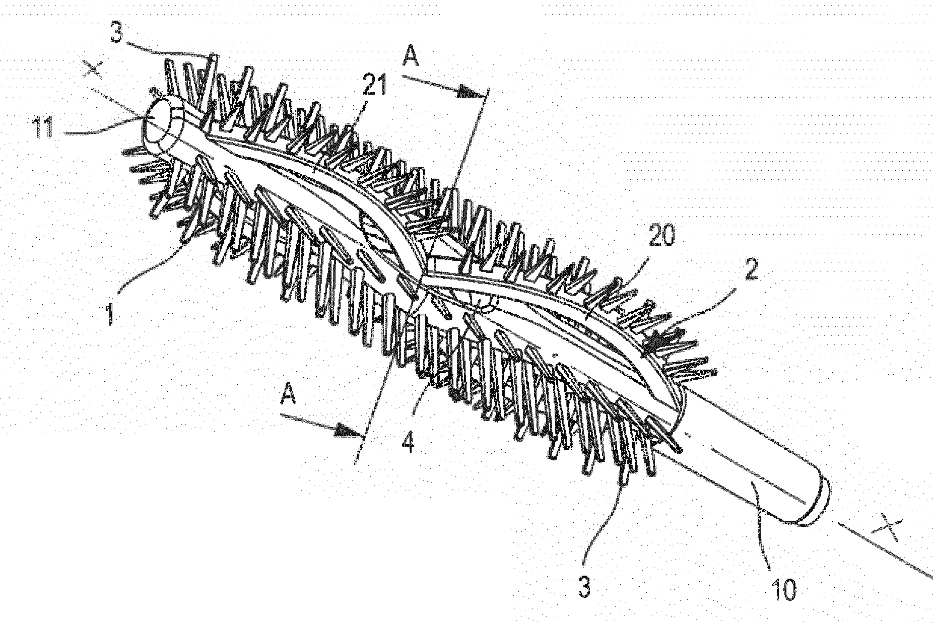 Dispositif applicateur d'un produit fluide ou pateux sur des fibres keratiniques.