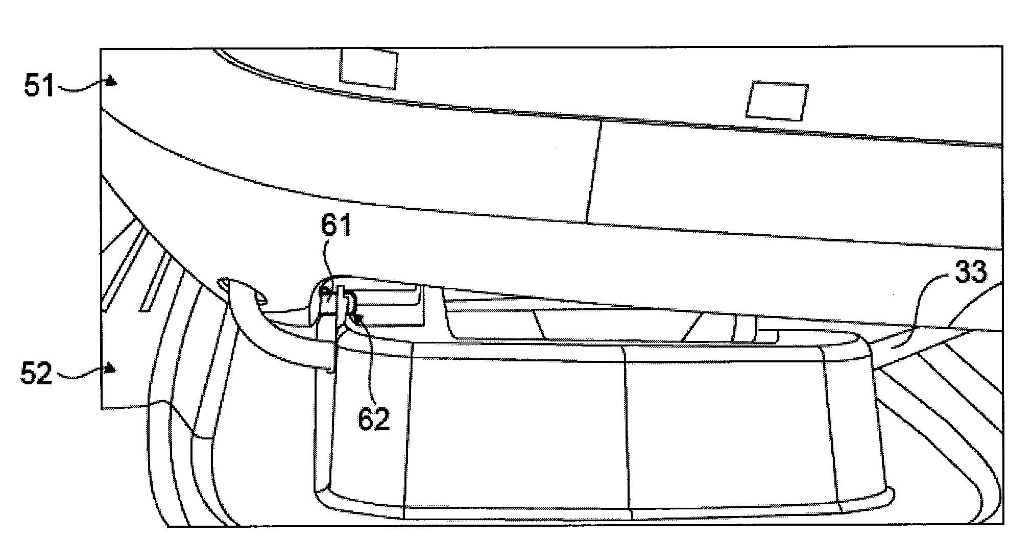 Equipement pour le transport d'un enfant dans un vehicule, comprenant une embase et une nacelle assemblables par translation, embase et nacelle correspondantes