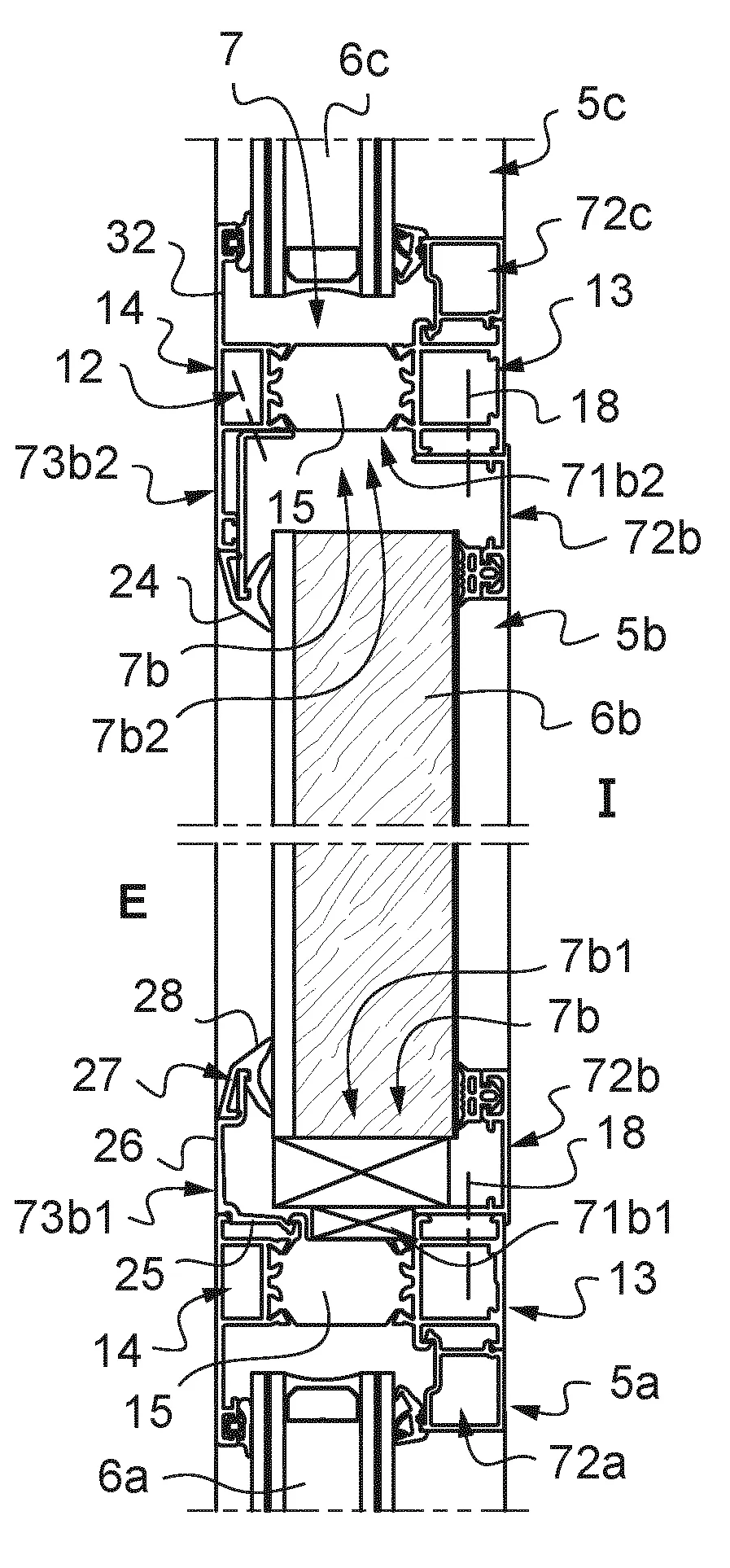 Menuiserie comprenant un chassis muni d'au moins deux panneaux juxtaposes, vitres ou non